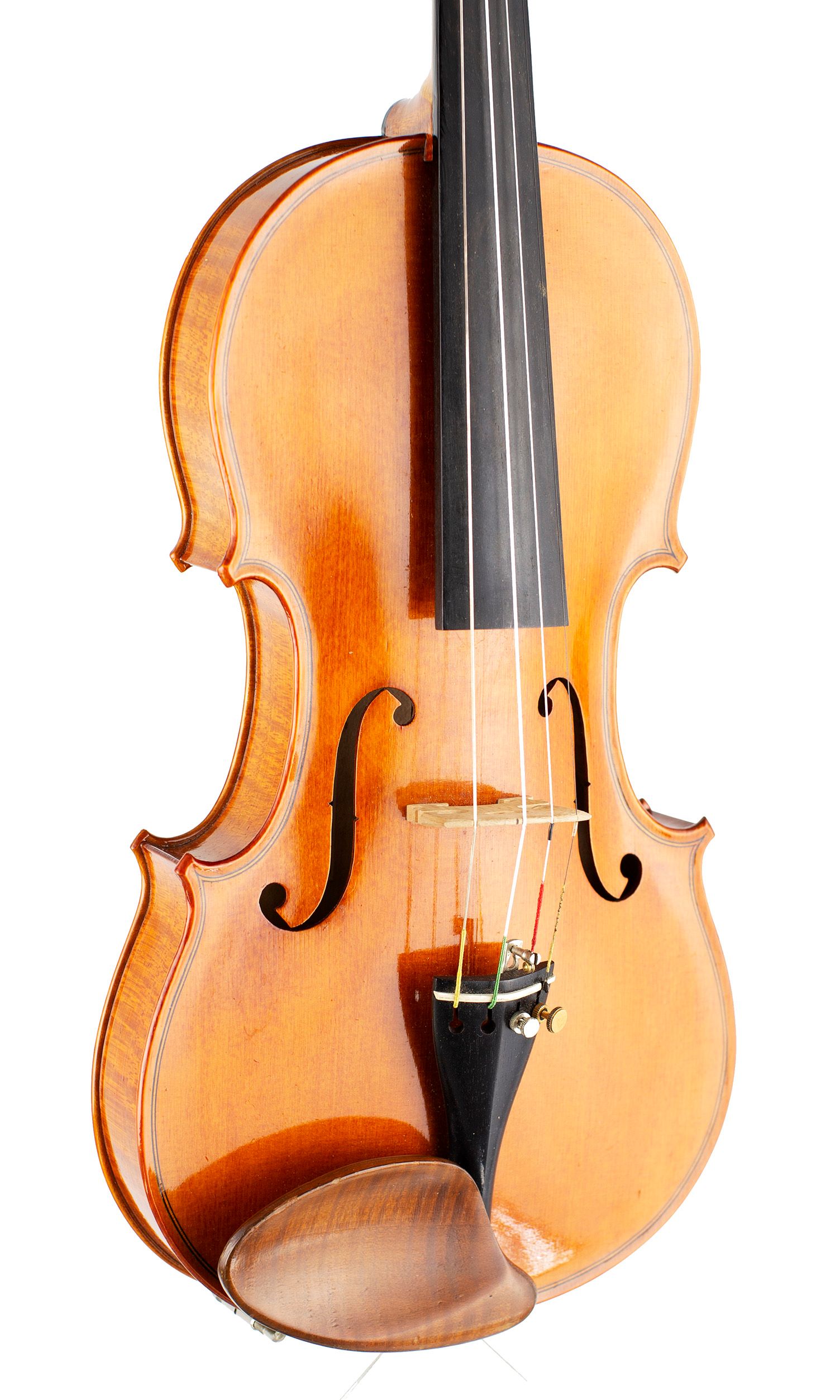 A violin by Gerald Littlewood, Hollingworth-in-Longendale, 1976 — angled view, 30°