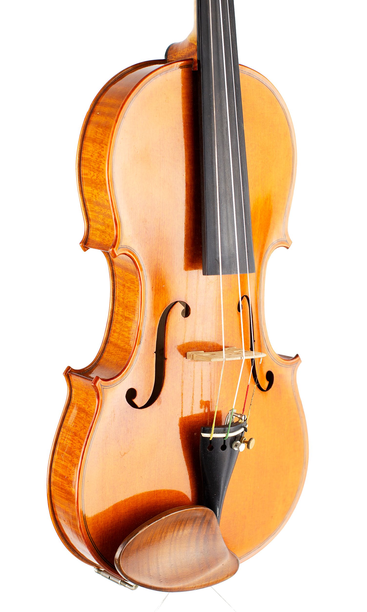 A violin by Gerald Littlewood, Hollingworth-in-Longendale, 1976 — angled view, 40°