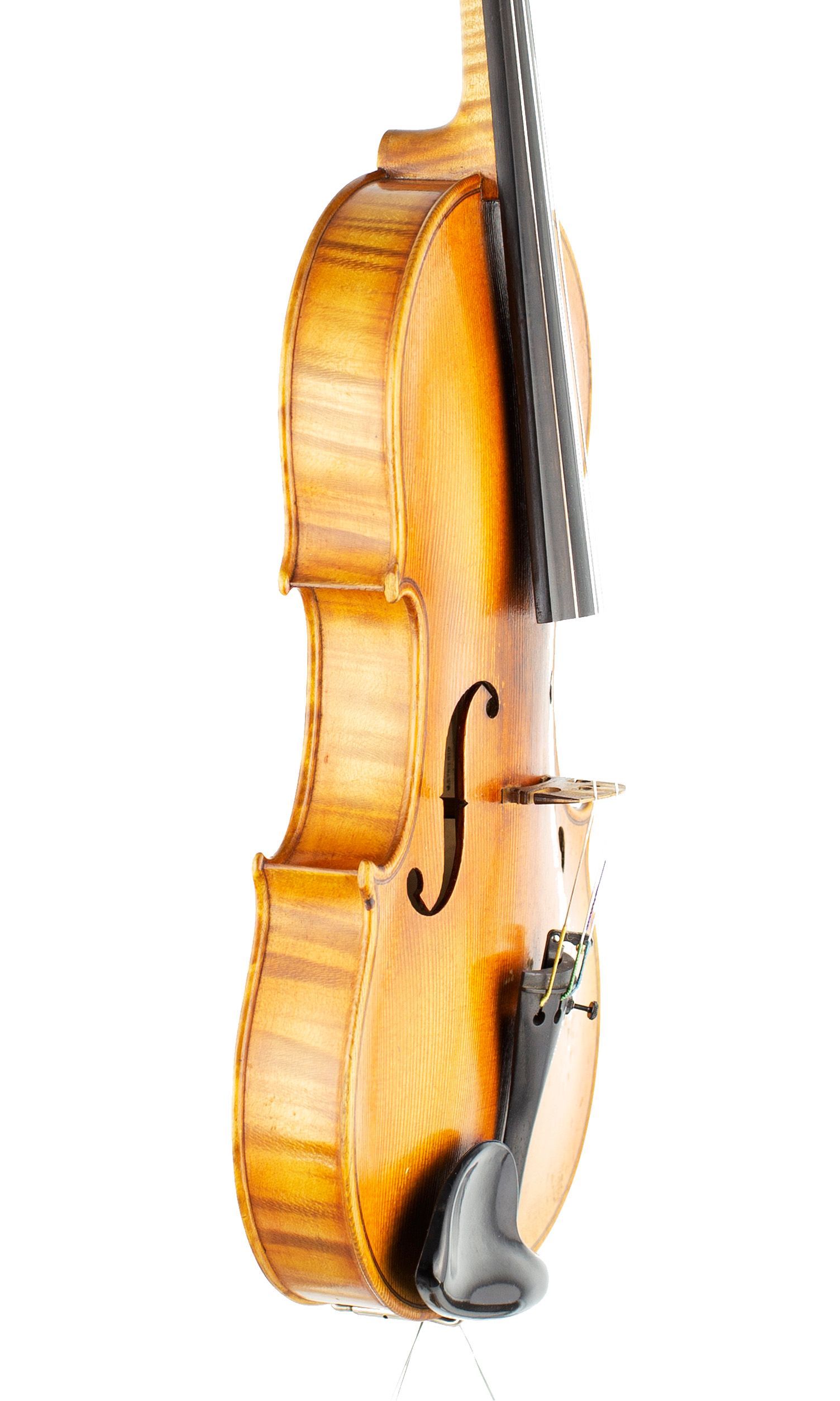 Violin by Jean Striebig, Mirecourt, 1948 — angled view, 70°