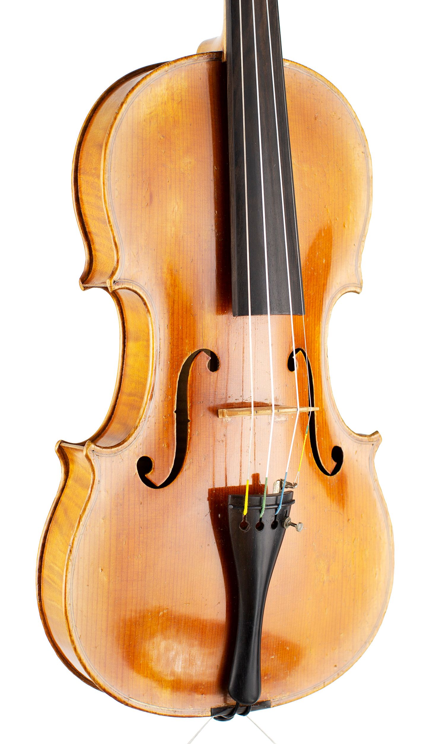 Violin, Workshop of Johann Reiter, Mittenwald, 1941 — angled view, 30°