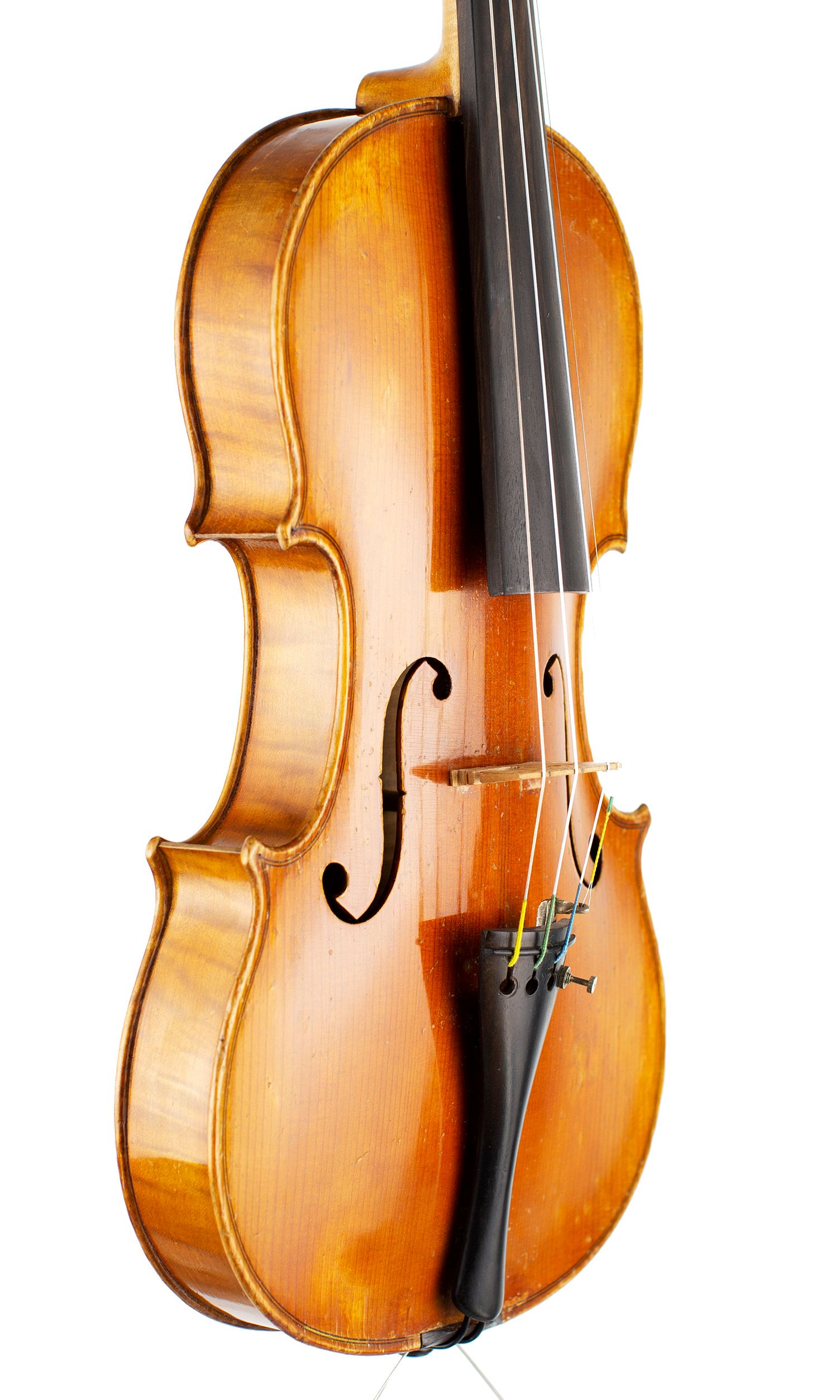 Violin, Workshop of Johann Reiter, Mittenwald, 1941 — angled view, 50°