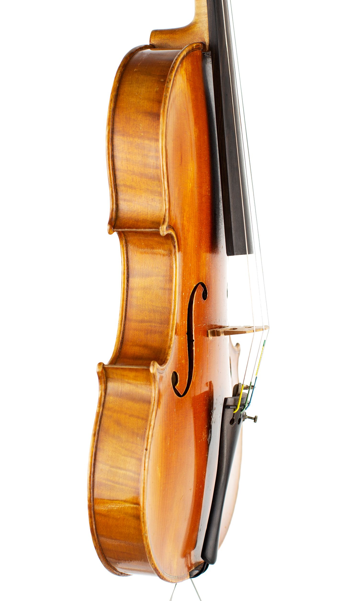 Violin, Workshop of Johann Reiter, Mittenwald, 1941 — angled view, 70°