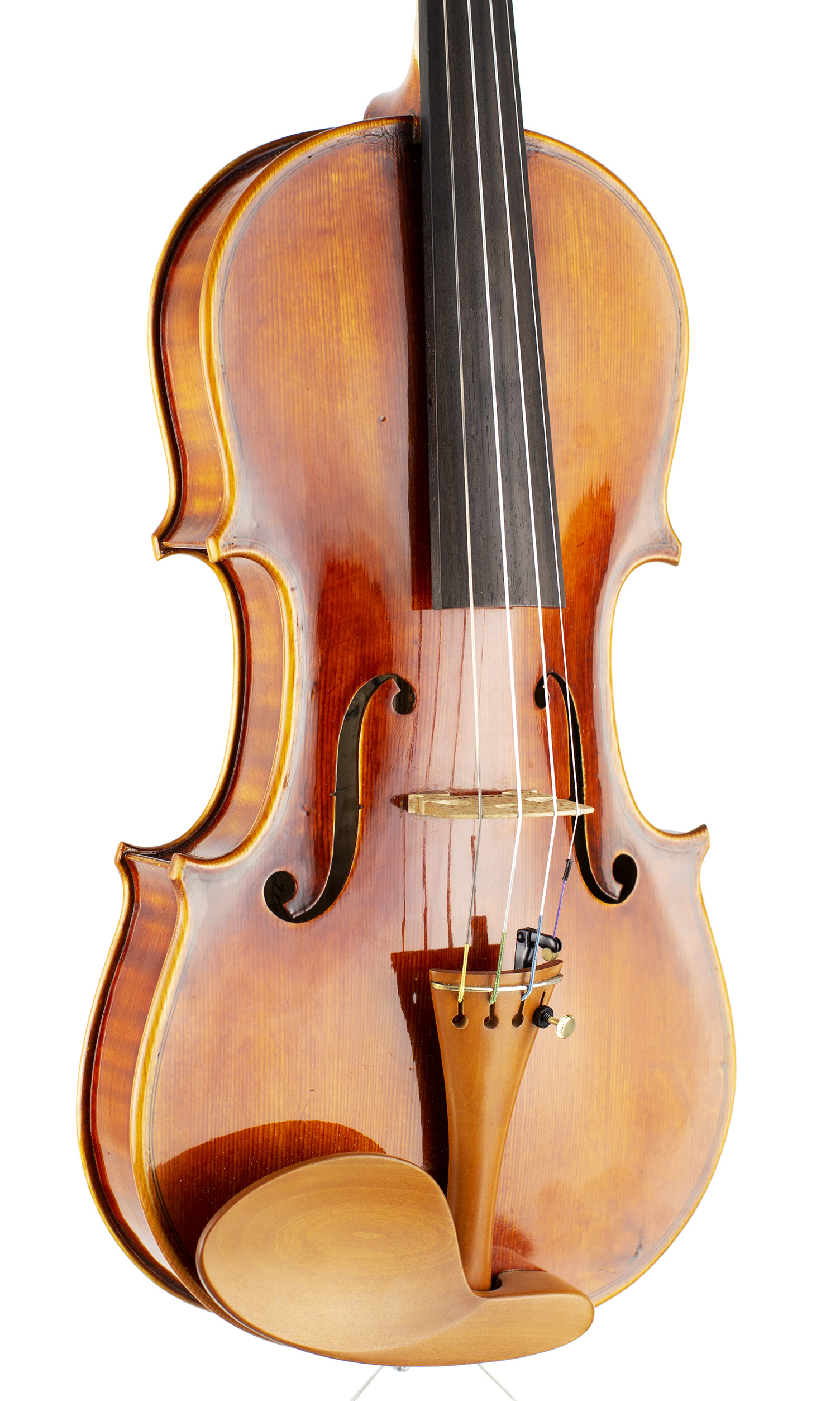 A violin by Dario Alejandro Forero Rojas, Cremona, 2006 — angled view, 30°