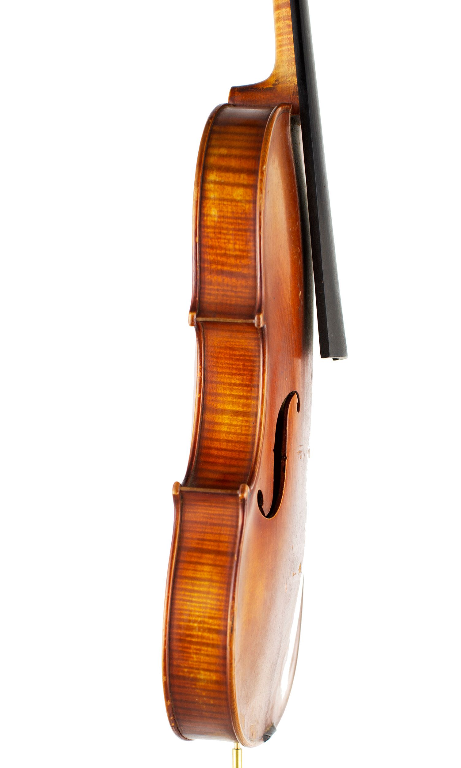 Violin, Workshop of Dieudonne, Mirecourt, 1937 — angled view, 80°