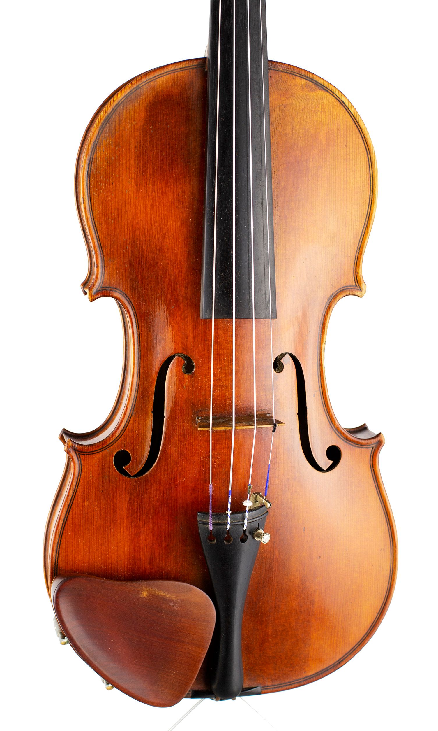 Violin by Paul Voigt, Manchester, 1932 — angled view, 10°