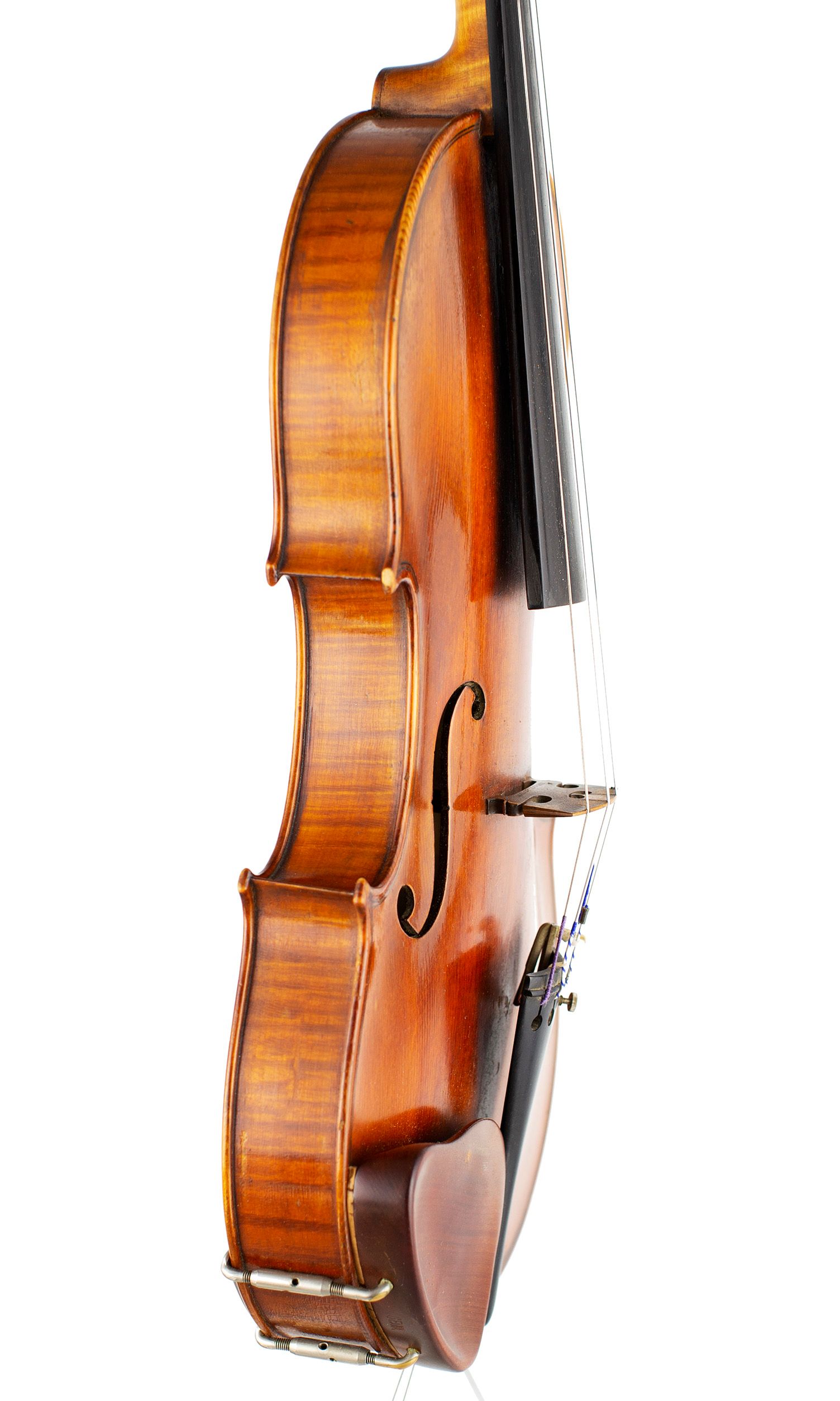 Violin by Paul Voigt, Manchester, 1932 — angled view, 70°