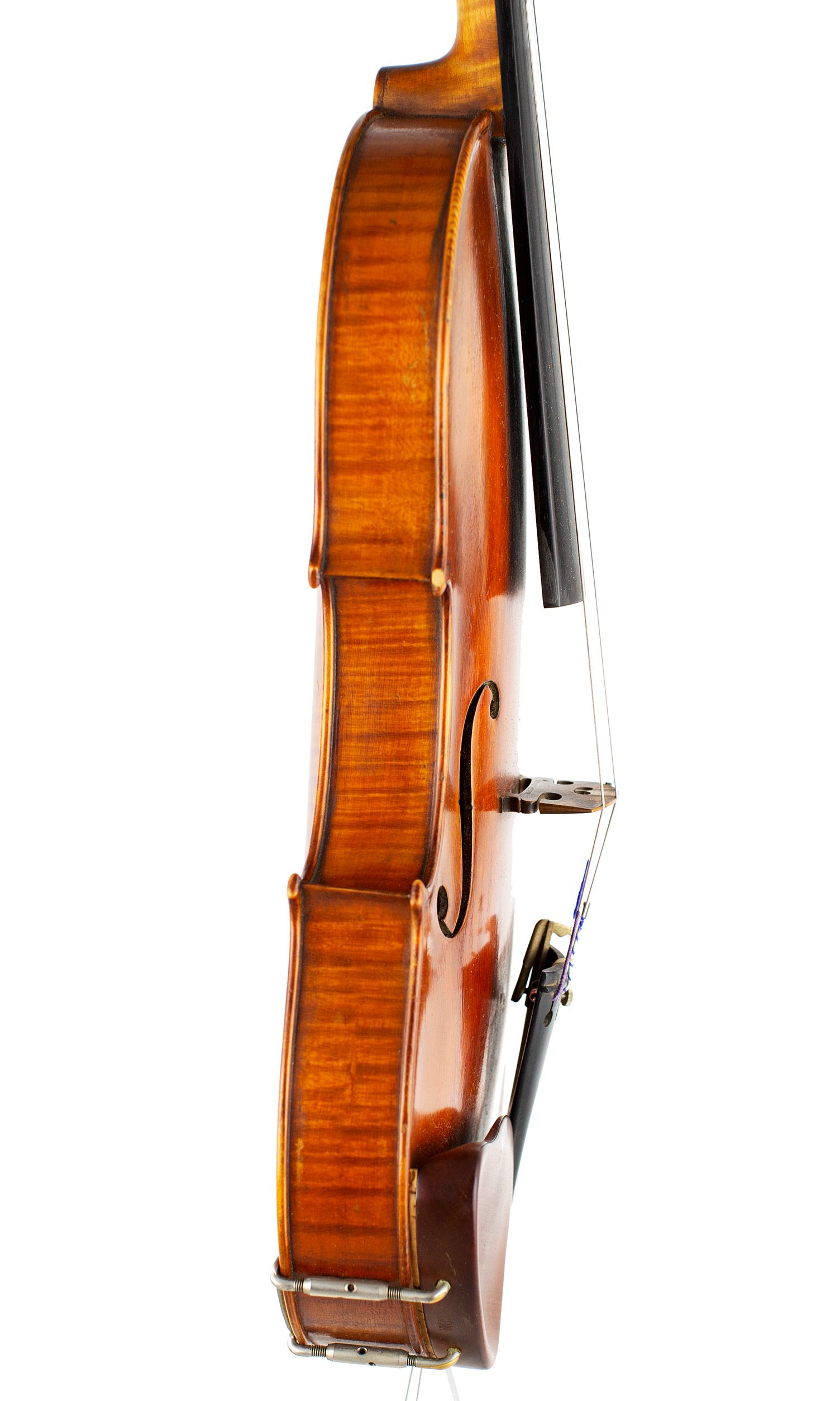 Violin by Paul Voigt, Manchester, 1932 — angled view, 80°