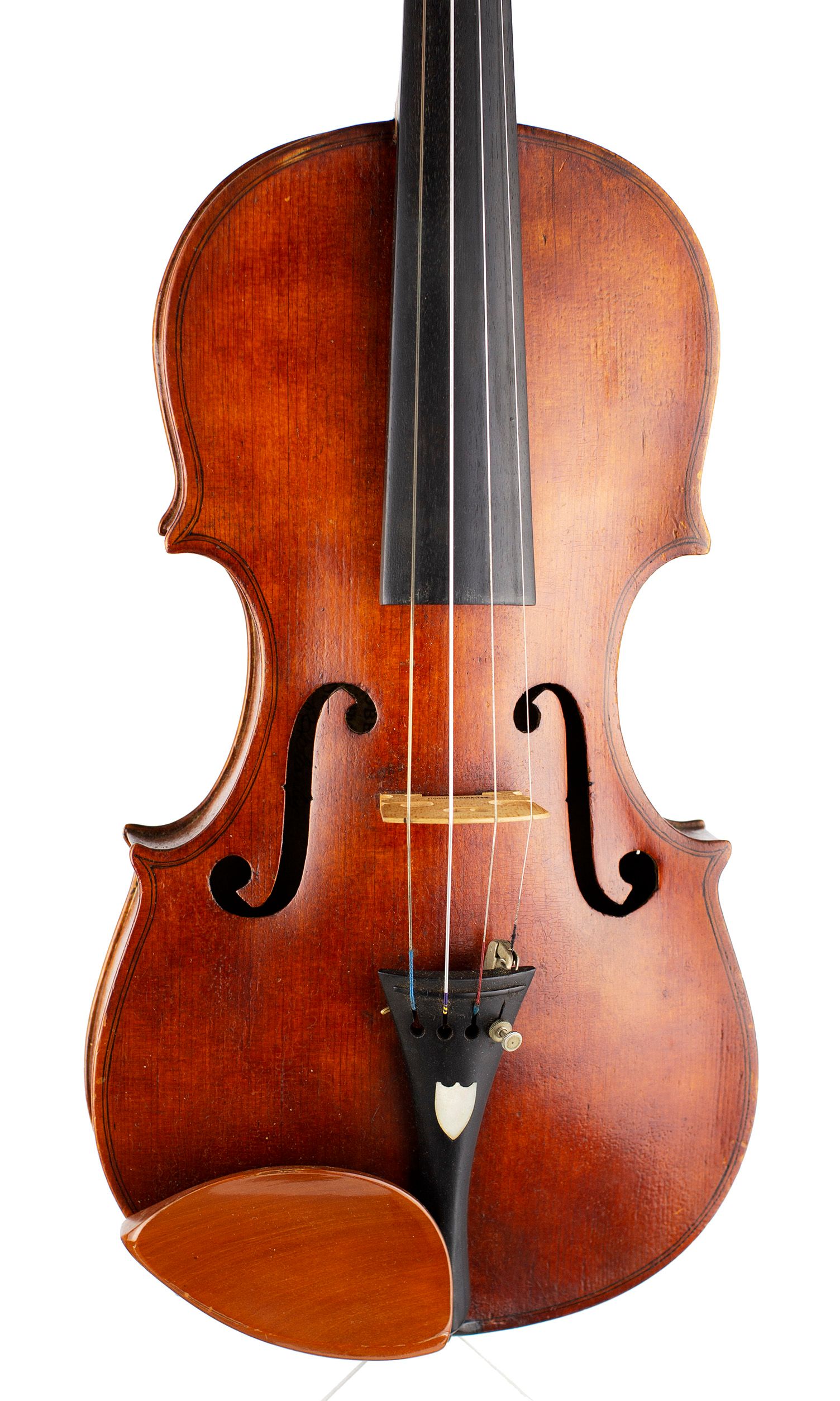 Violin by Robert A. Stanley, Manchester, 1901 — angled view, 10°