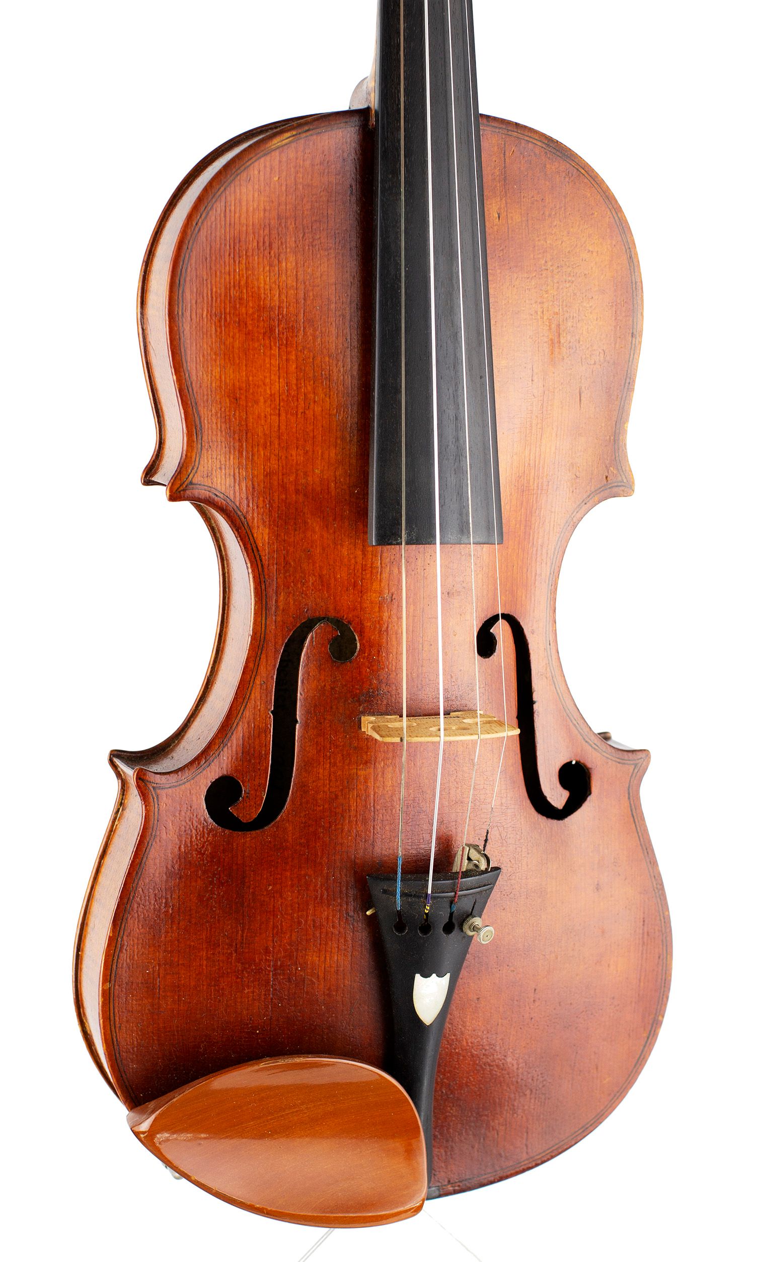 Violin by Robert A. Stanley, Manchester, 1901 — angled view, 20°