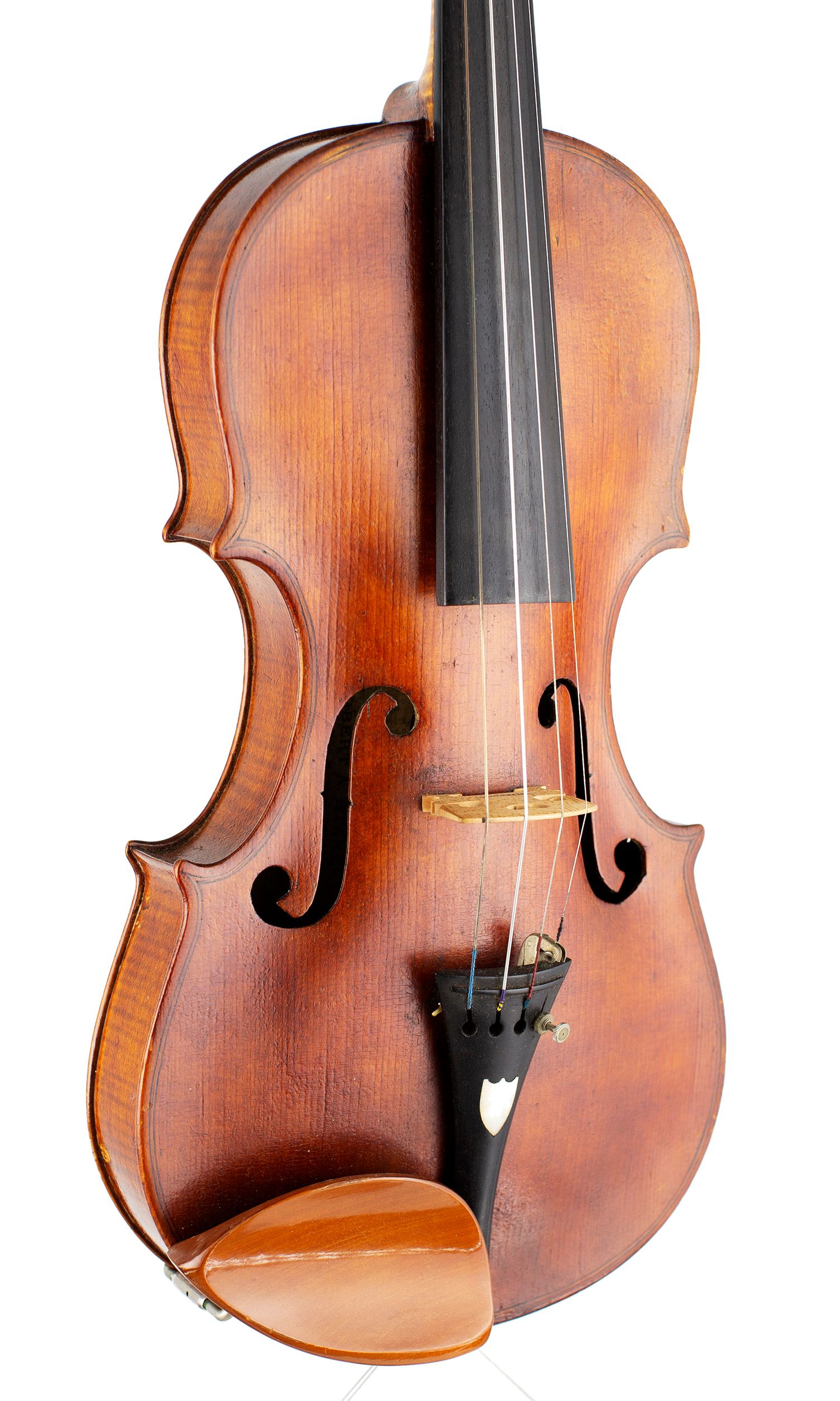 Violin by Robert A. Stanley, Manchester, 1901 — angled view, 30°