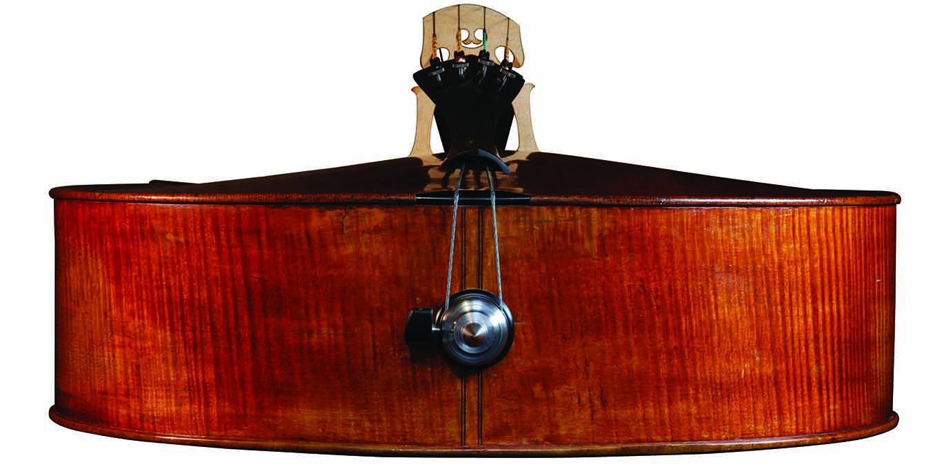 End view of the bottom ribs of the ‘Archinto’ Stradivari cello