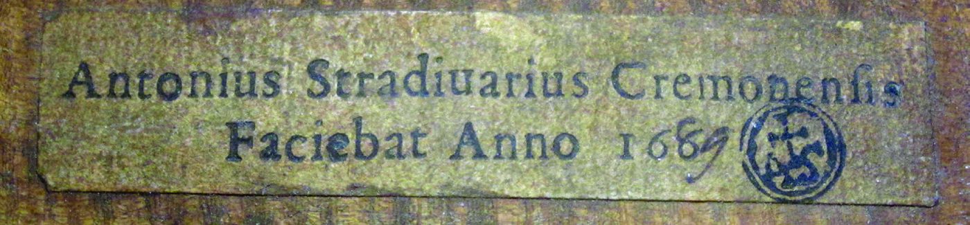 Label of the ‘Archinto’ Stradivari cello of 1689